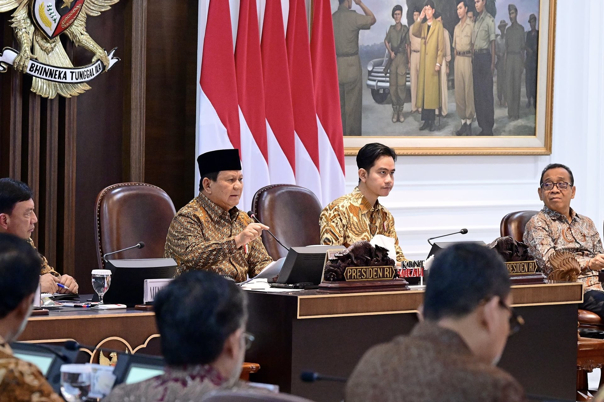 Prabowo Ingatkan Menteri: Tak Sanggup Bekerja, Banyak yang Siap Mengganti