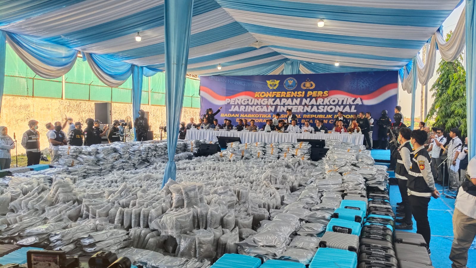 BNN Bongkar Sindikat Internasional, 3,37 Ton Ganja Disita di Gresik