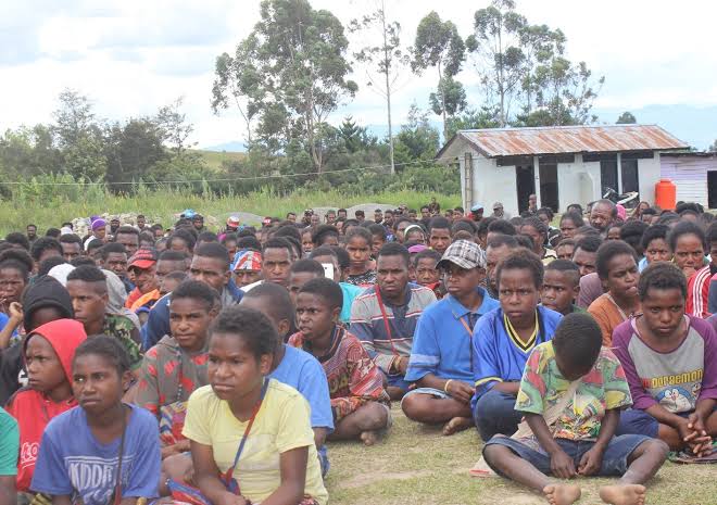 Pengungsi Papua Tembus 122 Ribu, Negara Diminta Hadir Lindungi Warga Sipil